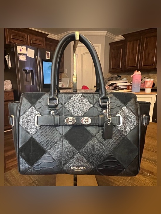 Coach Handbags - Coach Blake Carryall 25 Bag